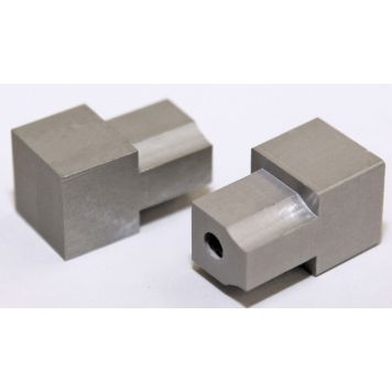 Plaadiliistu nurk Dione nelikant hõbe-anodeeritud 8 mm