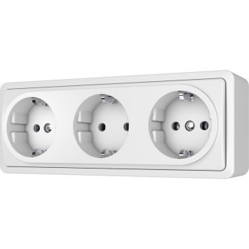 Kolmekordne pistikupesa Vilma SL+250, maandusega, valge