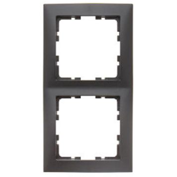 Raam Berker S1 must 2-ne