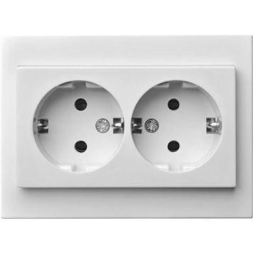 Pistikupesa Epsilon 2-os raamita valge