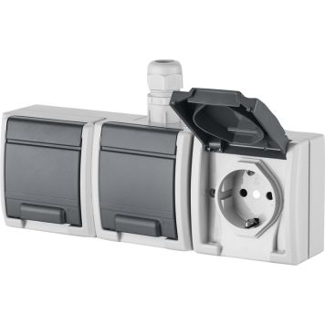 Pistikupesa Aquant 3-ne, maandusega