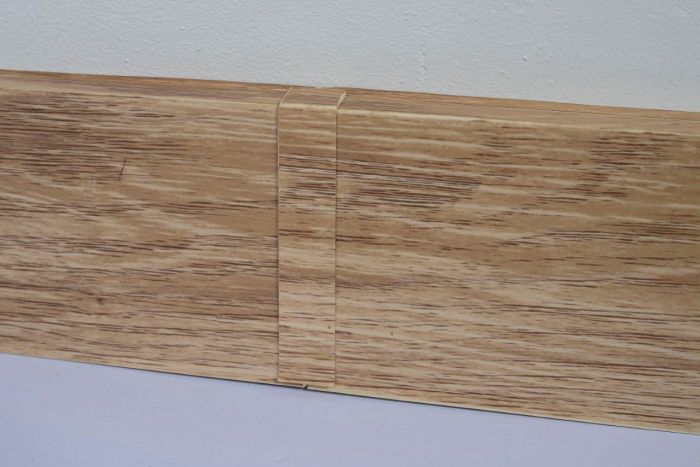 Põrandaliistu ühendustükk PVC Liguria Oak 22 x 75 mm
