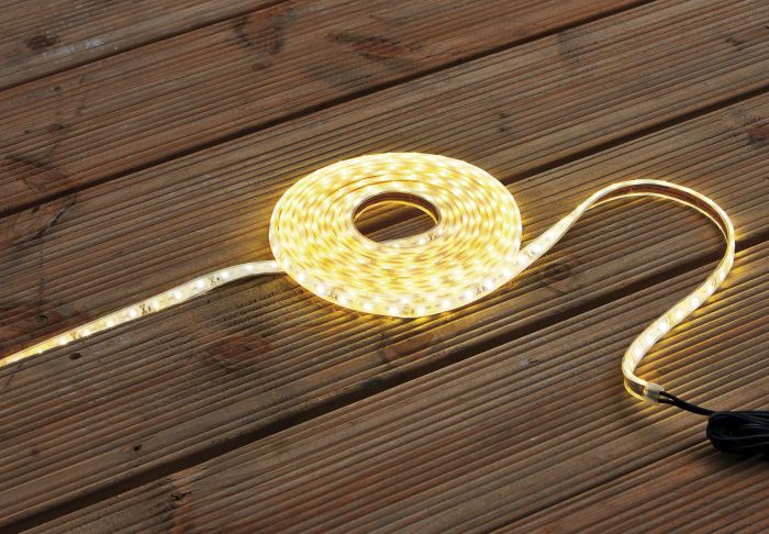 LED-pael veekindel