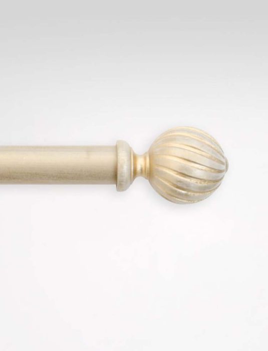 Otsanupp Carl Guld 28 mm