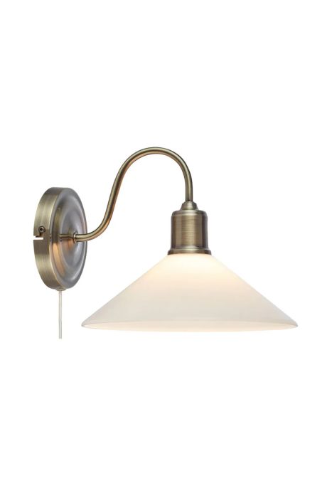 Seinavalgusti Markslöjd Vela 21 cm messing/valge
