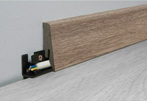 Põrandaliist Logoclic Night Oak 18 x 58 x 2600 mm