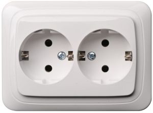 Süvistatud pistikupesa Schuko 2-ne valge