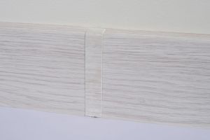 Põrandaliistu ühendustükk PVC Patina Maple 22 x 75 mm